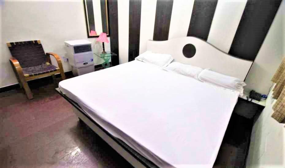 Central Guest House , Walk In Dargah & Markaz New Delhi Bagian luar foto