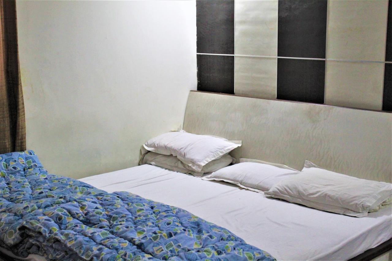 Central Guest House , Walk In Dargah & Markaz New Delhi Bagian luar foto